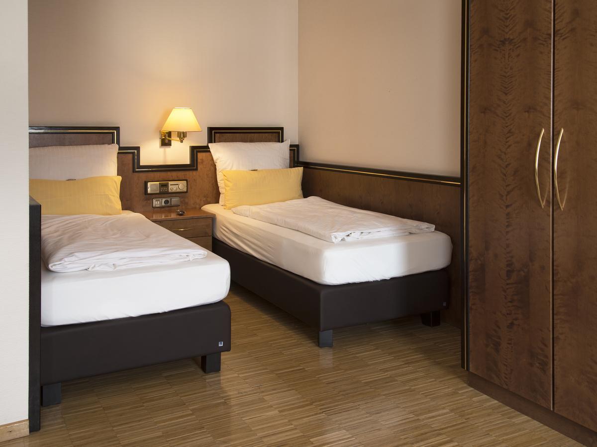 Posthaus Hotel Residenz Кронберг им Таунус Екстериор снимка