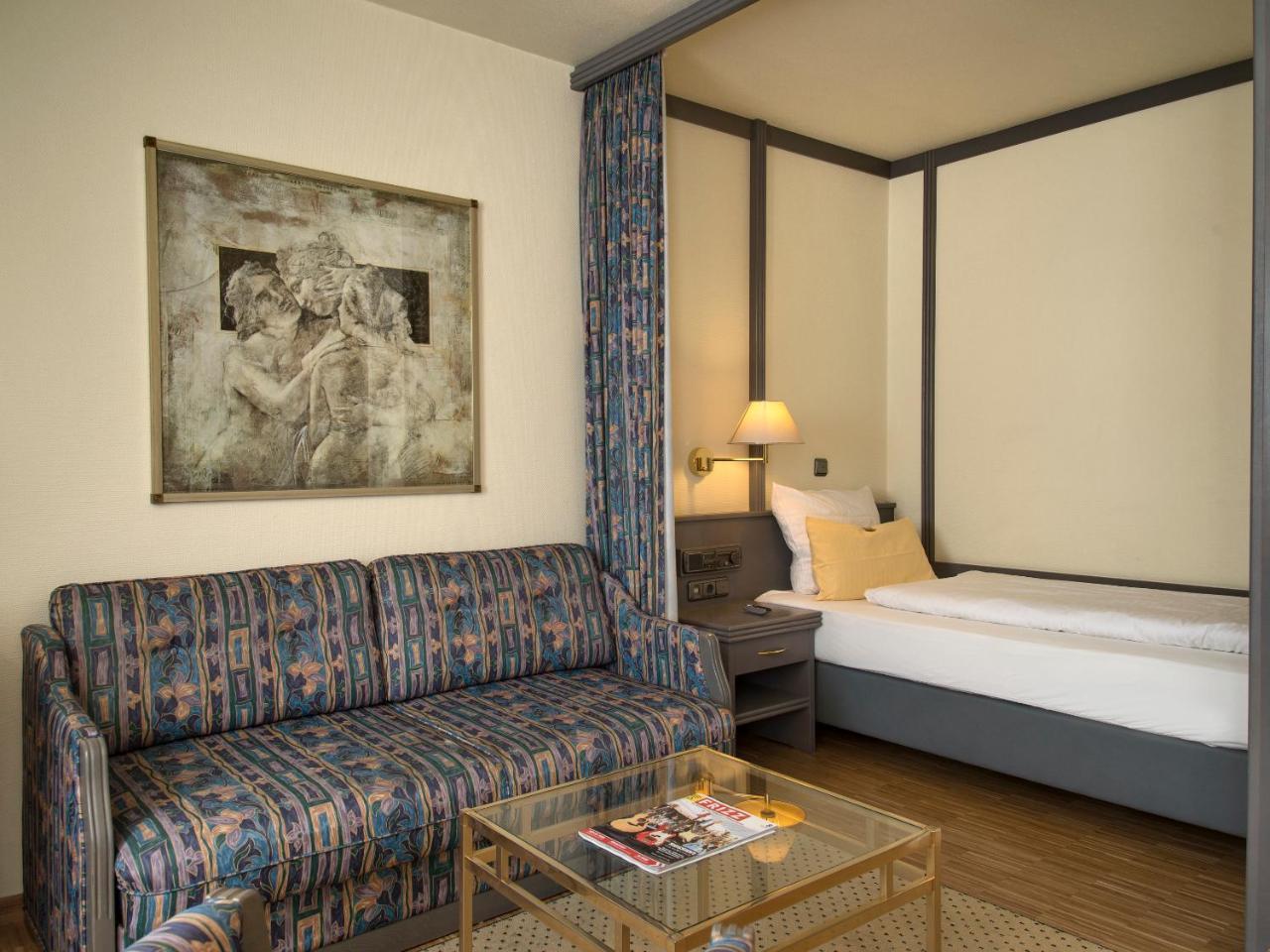 Posthaus Hotel Residenz Кронберг им Таунус Екстериор снимка