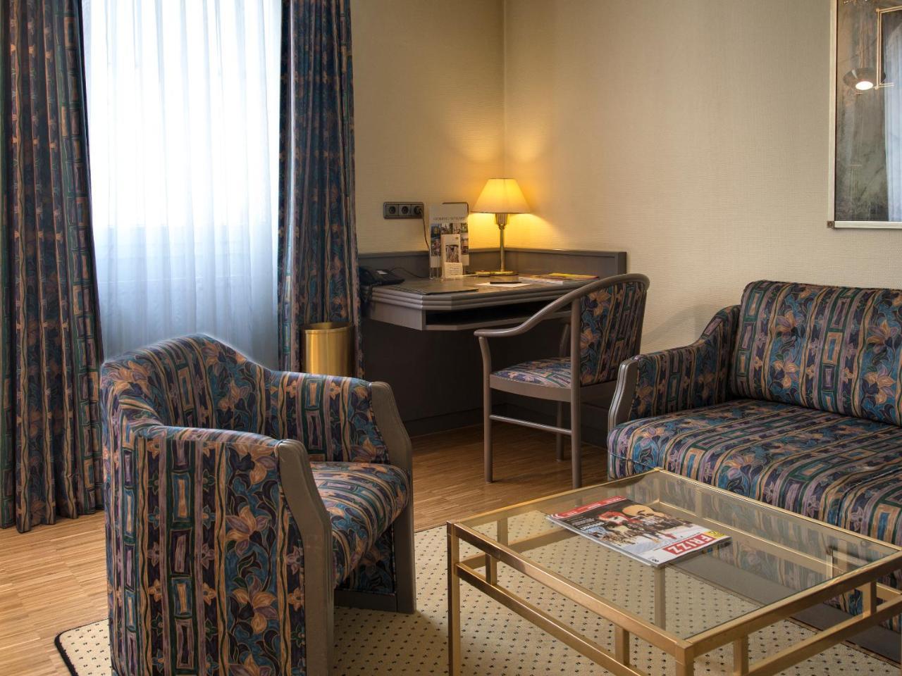 Posthaus Hotel Residenz Кронберг им Таунус Екстериор снимка